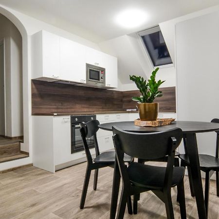 Apartmany Victory Residence Prosecne Zewnętrze zdjęcie