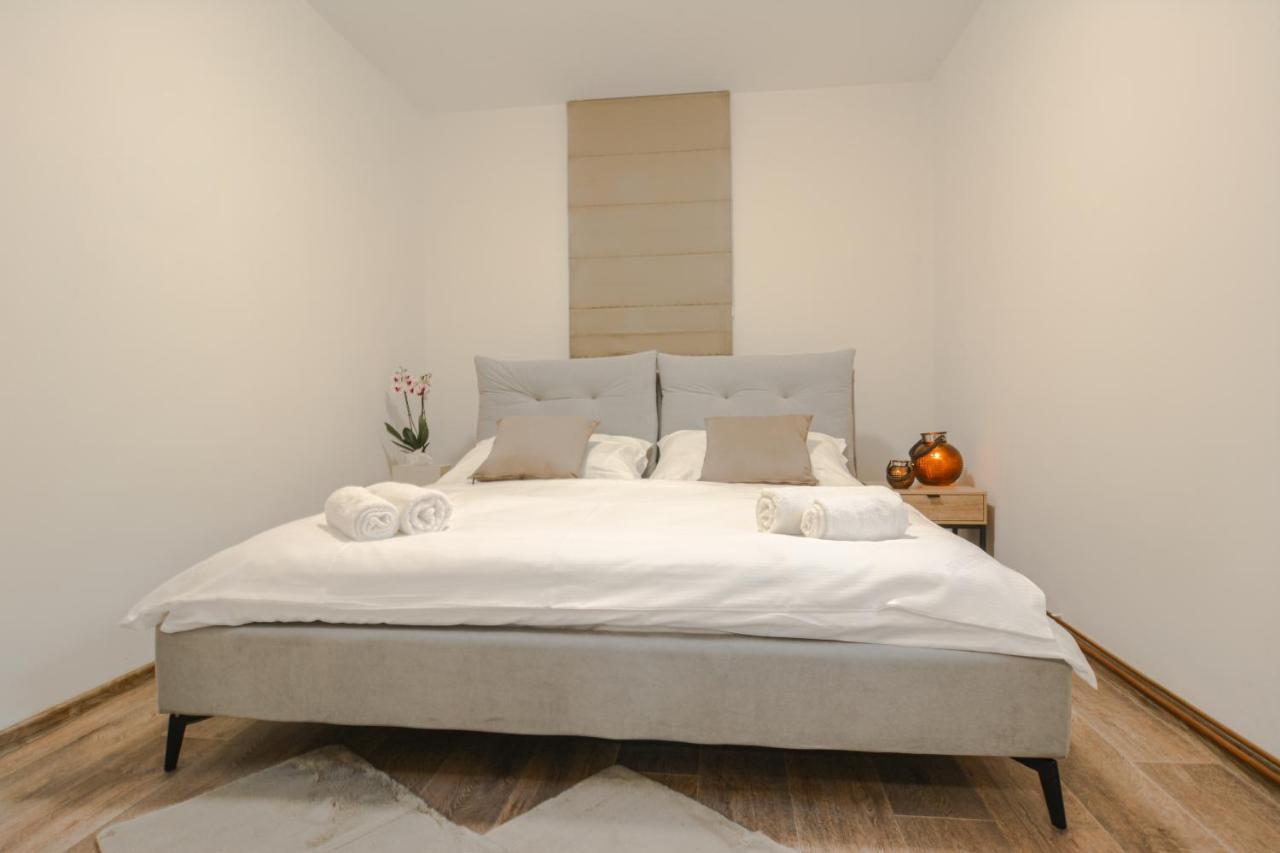 Apartmany Victory Residence Prosecne Zewnętrze zdjęcie